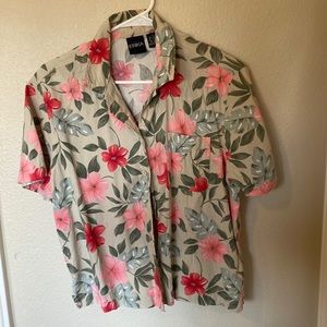 Hawaiian button up collared shirt